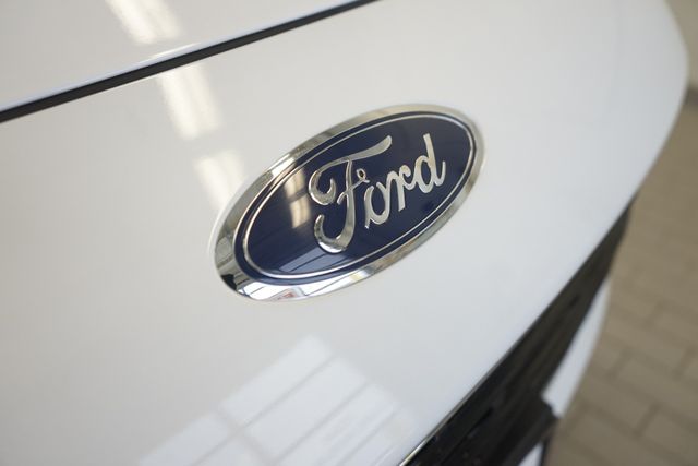 Thumbnail: 2022 Ford Escape - 18