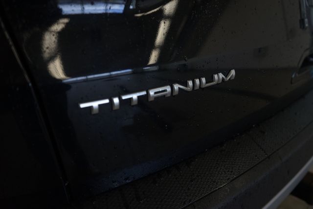 Thumbnail: 2022 Ford Escape - 14