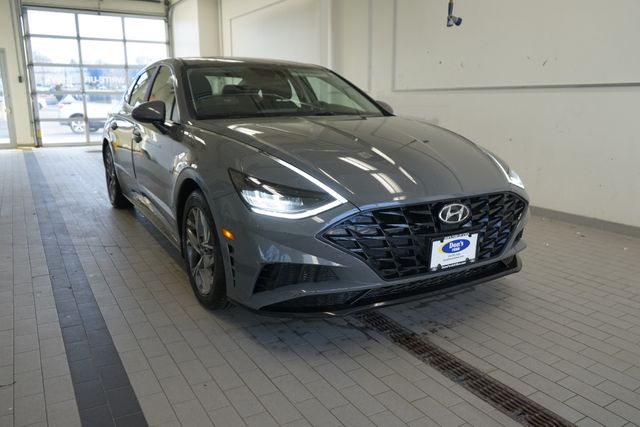 Thumbnail: 2023 Hyundai Sonata - 16