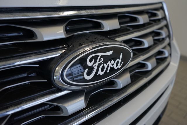 Thumbnail: 2017 Ford Explorer - 18