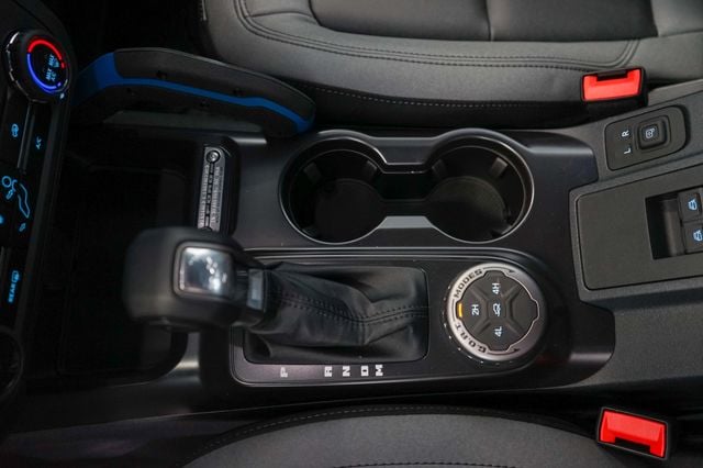 2024 Ford Bronco Black Diamond 24