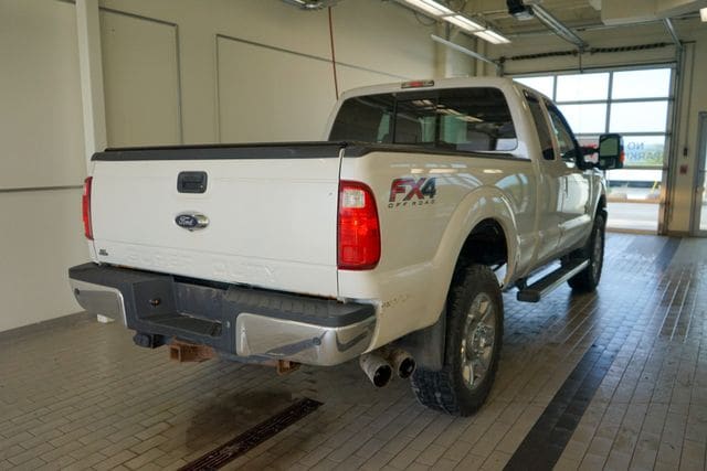 2016 Ford F-350 Lariat 13
