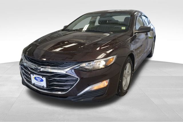 Thumbnail: 2021 Chevrolet Malibu - 1