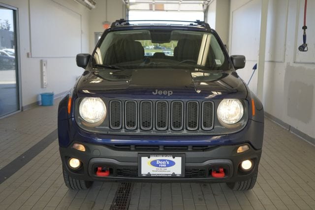 Thumbnail: 2016 Jeep Renegade - 18