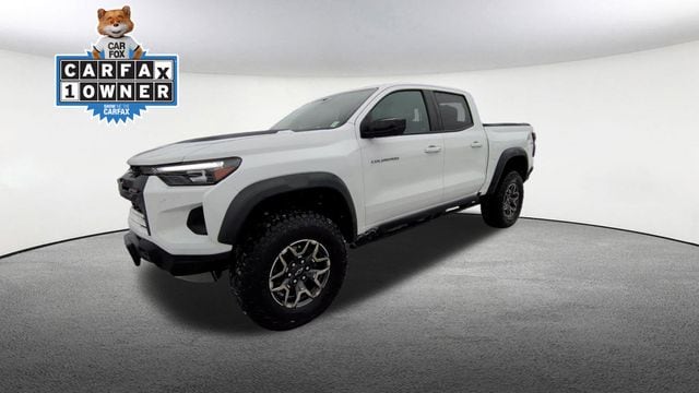 Thumbnail: 2024 Chevrolet Colorado - 5