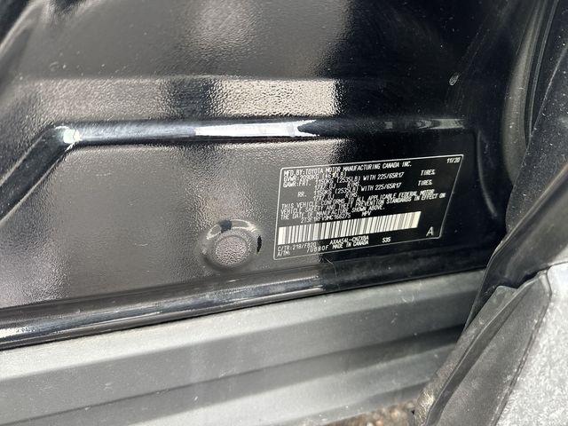 Thumbnail: 2021 Toyota RAV4 - 28