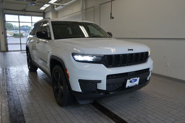 Thumbnail: 2021 Jeep Grand Cherokee L - 16