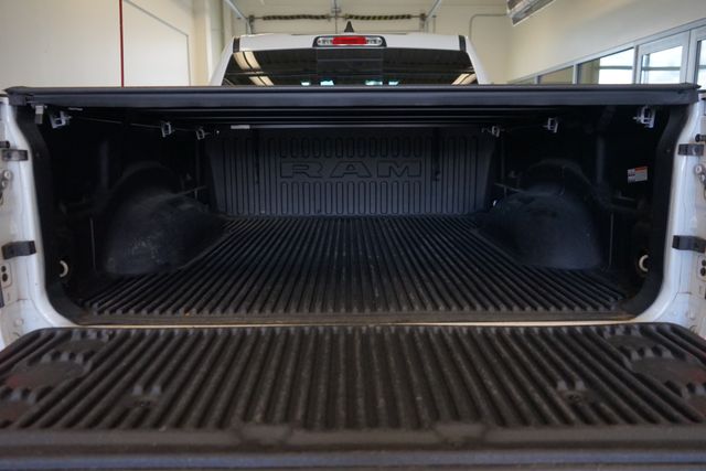 Thumbnail: 2019 RAM 1500 - 15