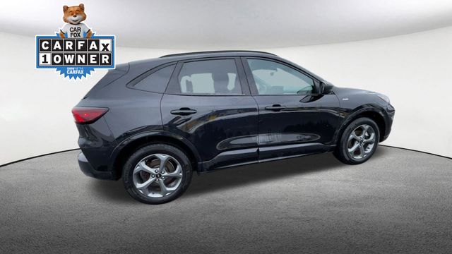 Thumbnail: 2023 Ford Escape - 10