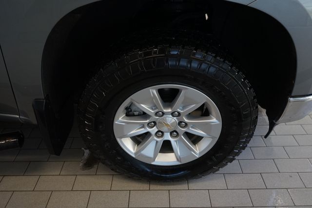 Thumbnail: 2023 Chevrolet Silverado 1500 - 16