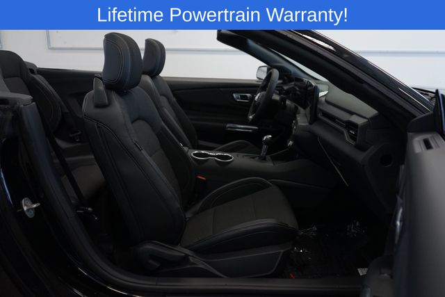 Thumbnail: 2026 Ford Mustang - 30