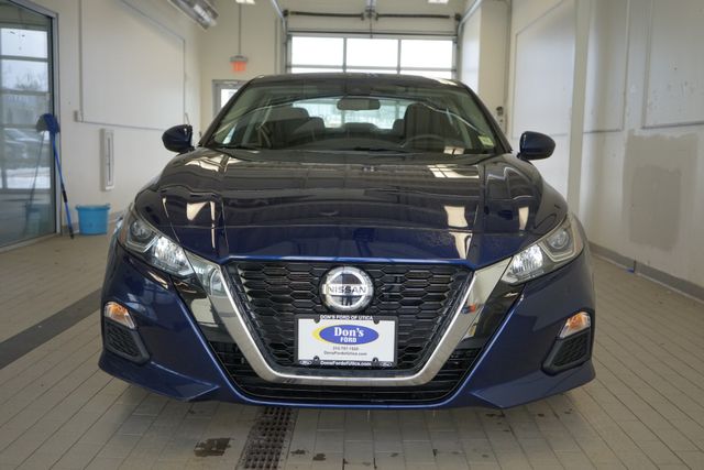 Thumbnail: 2021 Nissan Altima - 17