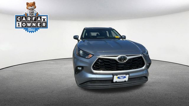 Thumbnail: 2022 Toyota Highlander - 3