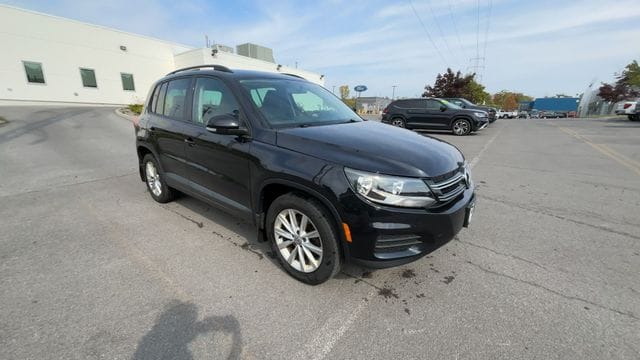 Thumbnail: 2015 Volkswagen Tiguan - 2