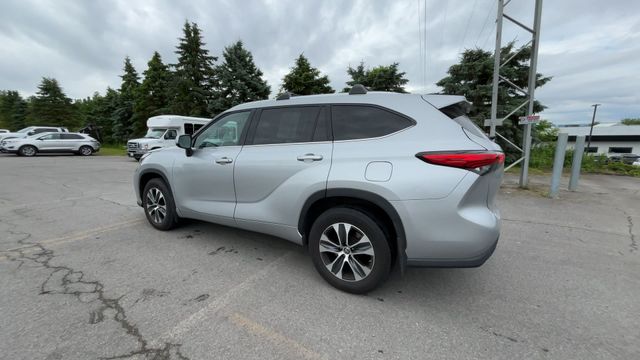 2021 Toyota Highlander XLE 6