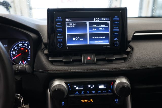 Thumbnail: 2021 Toyota RAV4 - 21