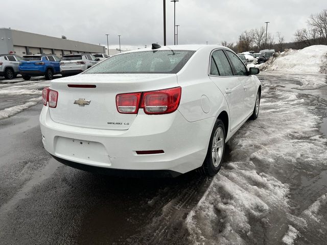 Thumbnail: 2015 Chevrolet Malibu - 15
