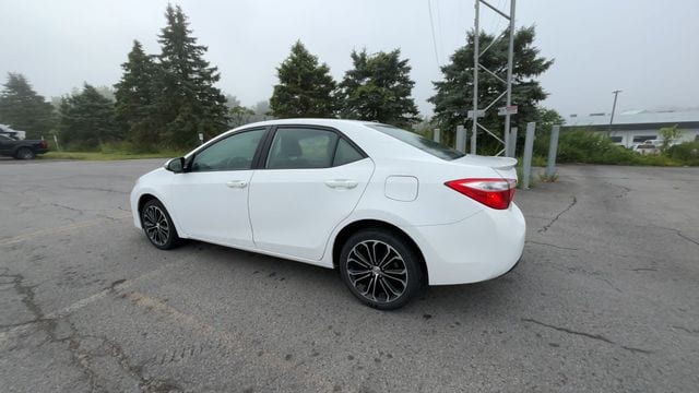 Thumbnail: 2016 Toyota Corolla - 6