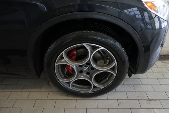 Thumbnail: 2018 Alfa Romeo Stelvio - 15