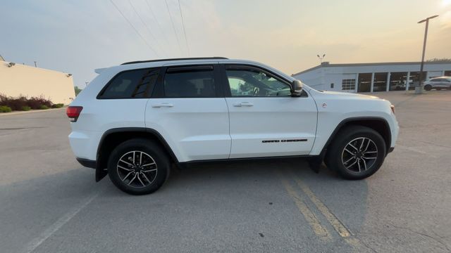 Thumbnail: 2020 Jeep Grand Cherokee - 10
