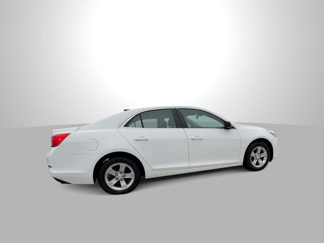 Thumbnail: 2015 Chevrolet Malibu - 10