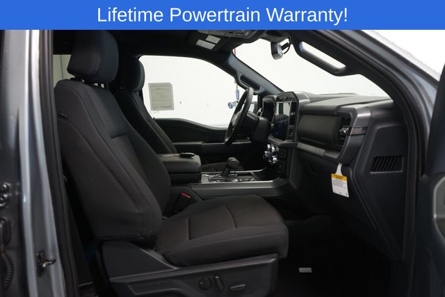 Thumbnail: 2025 Ford F-150 - 32