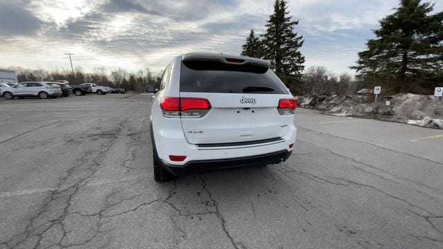 Thumbnail: 2020 Jeep Grand Cherokee - 8