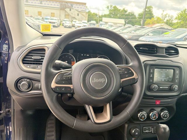 Thumbnail: 2016 Jeep Renegade - 24