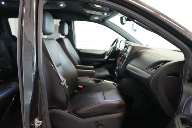 2019 Dodge Grand Caravan GT 30