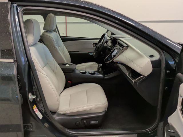 Thumbnail: 2015 Toyota Avalon - 31