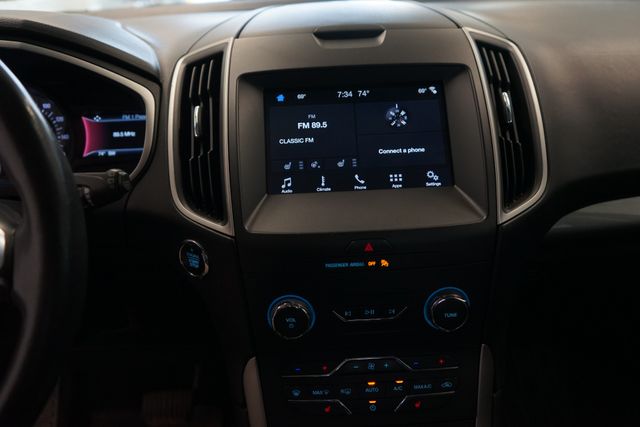 Thumbnail: 2019 Ford Edge - 21