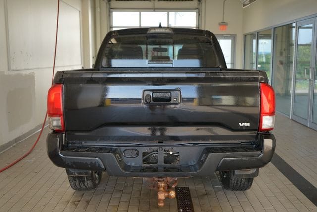 Thumbnail: 2017 Toyota Tacoma - 12