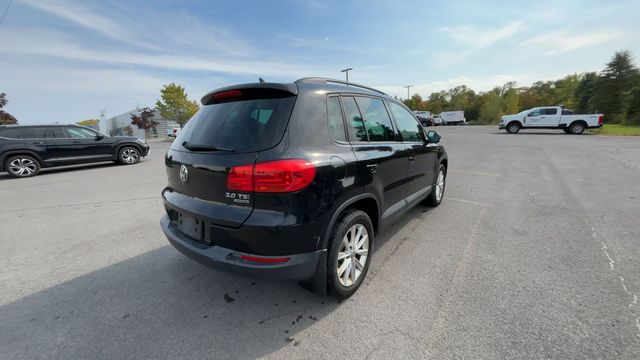 Thumbnail: 2015 Volkswagen Tiguan - 9