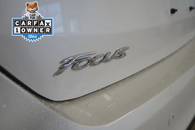 Thumbnail: 2016 Ford Focus - 13