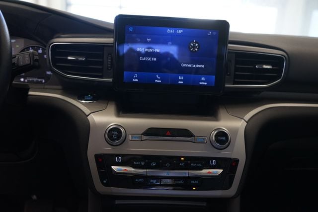 Thumbnail: 2021 Ford Explorer - 21