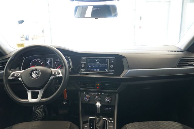Thumbnail: 2021 Volkswagen Jetta - 28