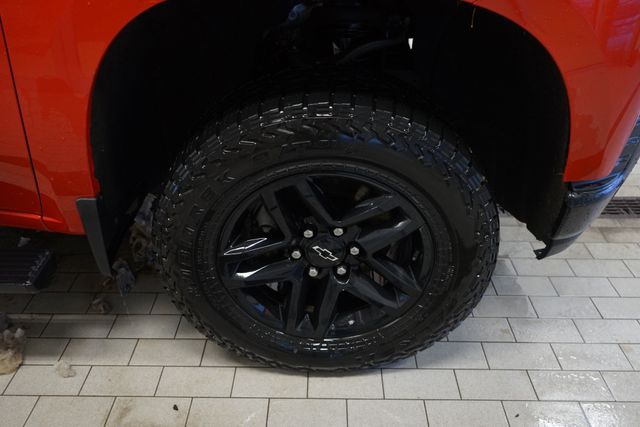 Thumbnail: 2021 Chevrolet Silverado 1500 - 16