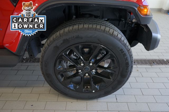 Thumbnail: 2025 Jeep Wrangler - 15
