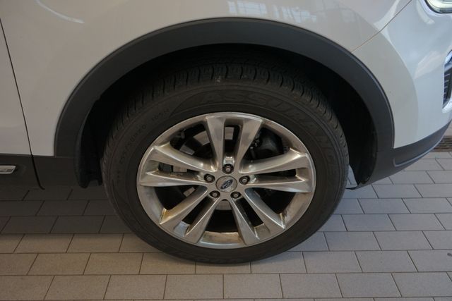 Thumbnail: 2018 Ford Explorer - 15