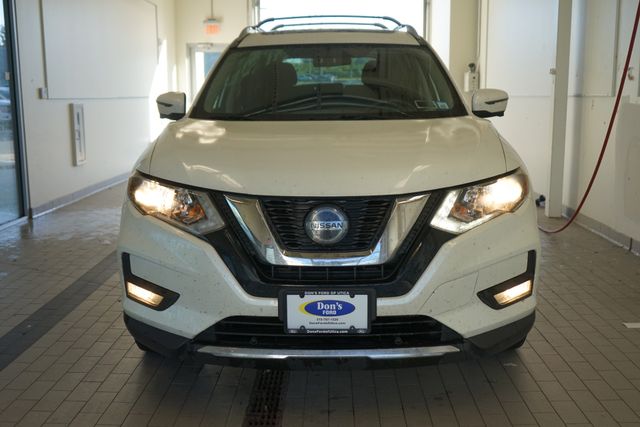 Thumbnail: 2018 Nissan Rogue - 17