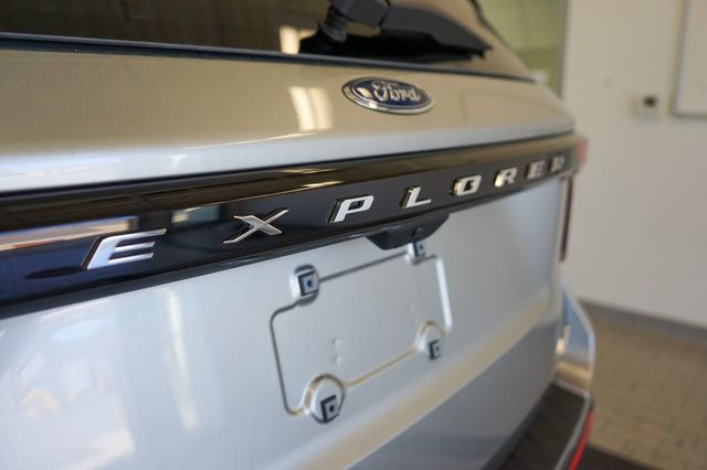 Thumbnail: 2025 Ford Explorer - 13