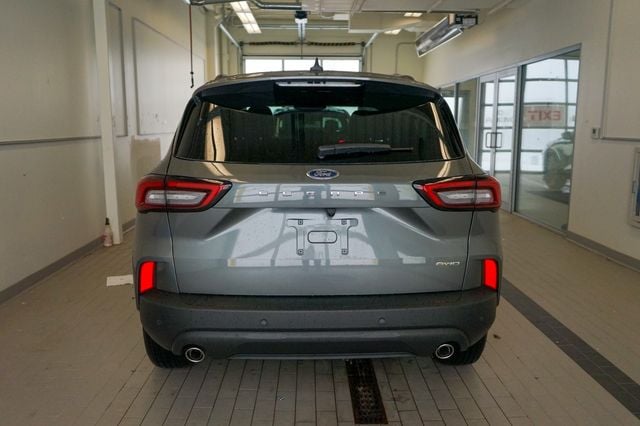 Thumbnail: 2025 Ford Escape - 3