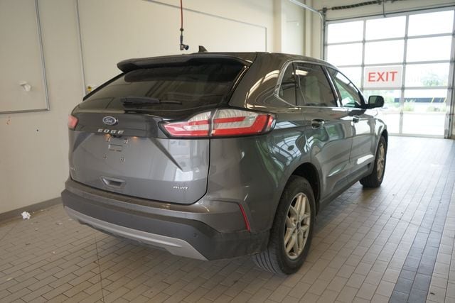 Thumbnail: 2022 Ford Edge - 14