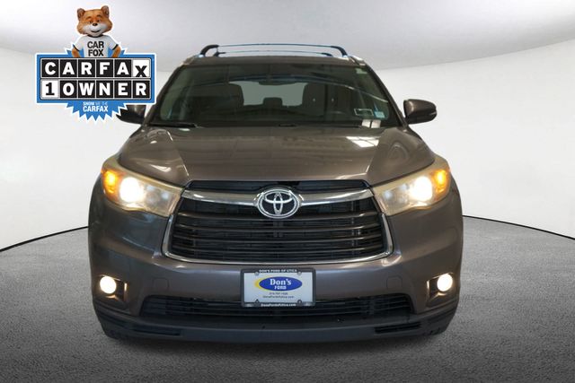 Thumbnail: 2016 Toyota Highlander - 16
