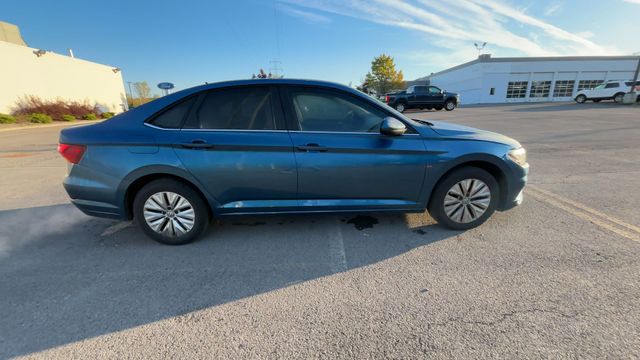 Thumbnail: 2019 Volkswagen Jetta - 11
