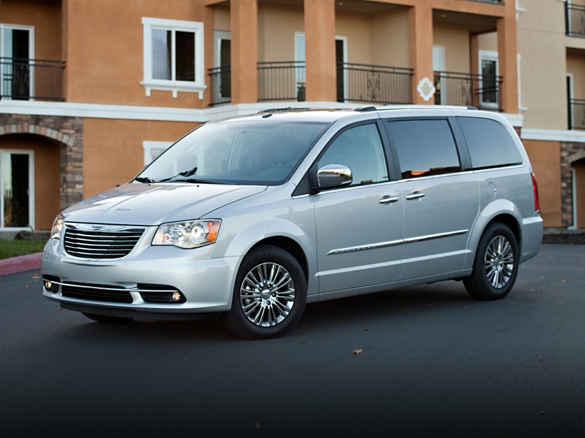 2015 Chrysler Town & Country Touring -
                  Utica, NY