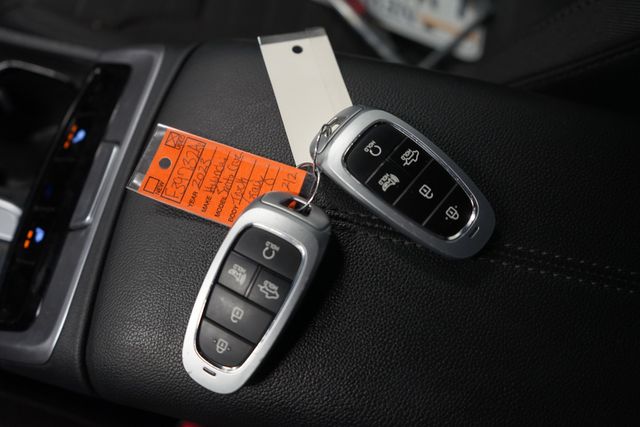 Thumbnail: 2023 Hyundai Santa Cruz - 22