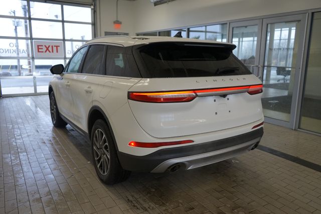 Thumbnail: 2022 Lincoln Corsair - 11