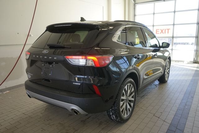 Thumbnail: 2021 Ford Escape - 6