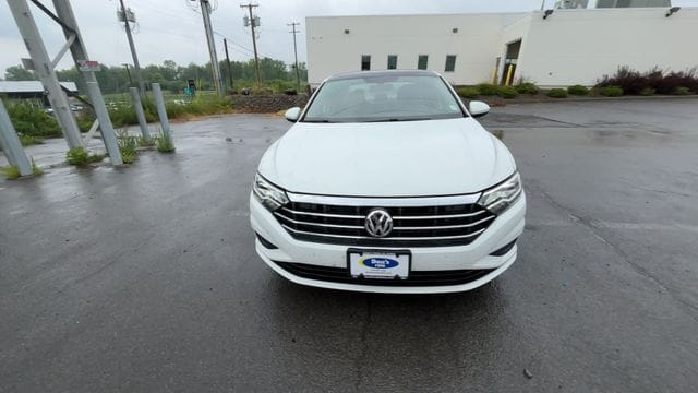 Thumbnail: 2019 Volkswagen Jetta - 3